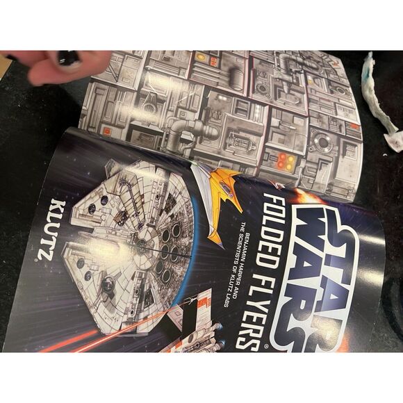 Klutz Star Wars Folded Flyers Activity Kit NEW paper Planes Skywalker - Picture 4 of 4